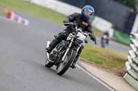 Vintage-motorcycle-club;eventdigitalimages;mallory-park;mallory-park-trackday-photographs;no-limits-trackdays;peter-wileman-photography;trackday-digital-images;trackday-photos;vmcc-festival-1000-bikes-photographs